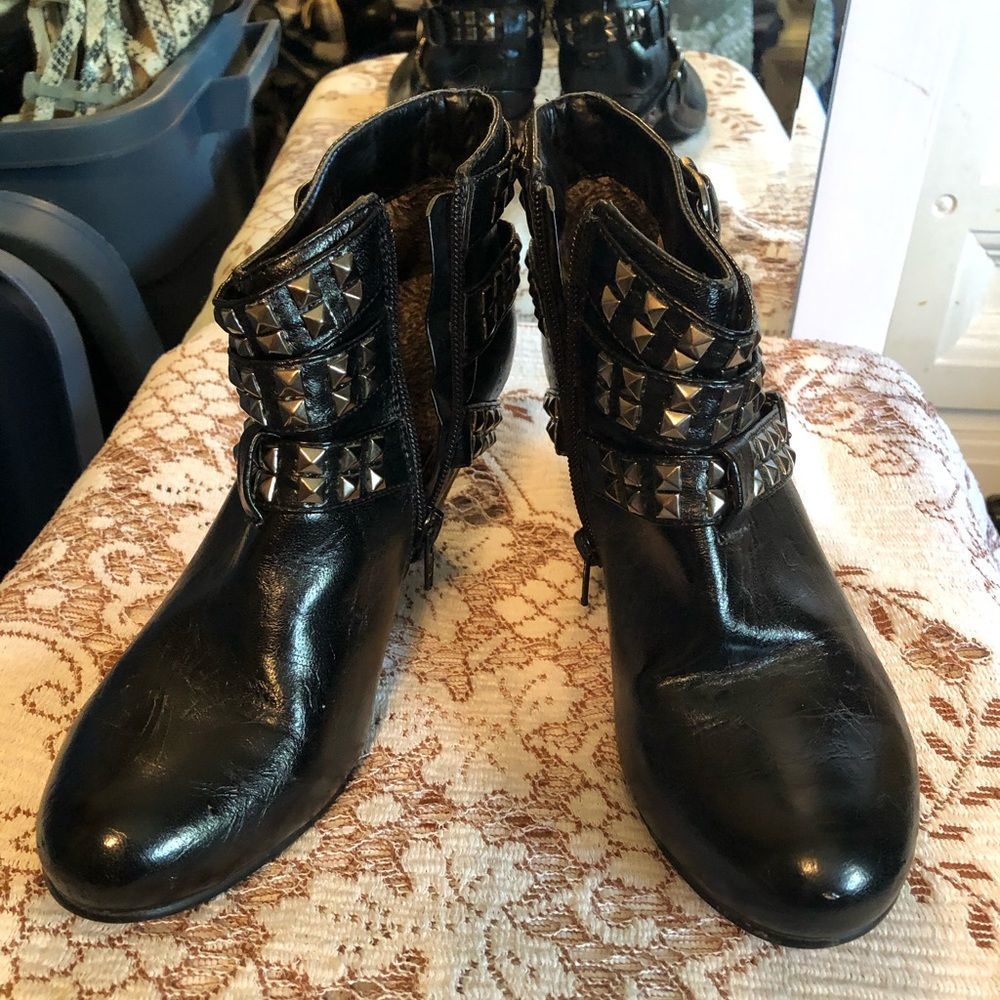 Vangelo boots size 7